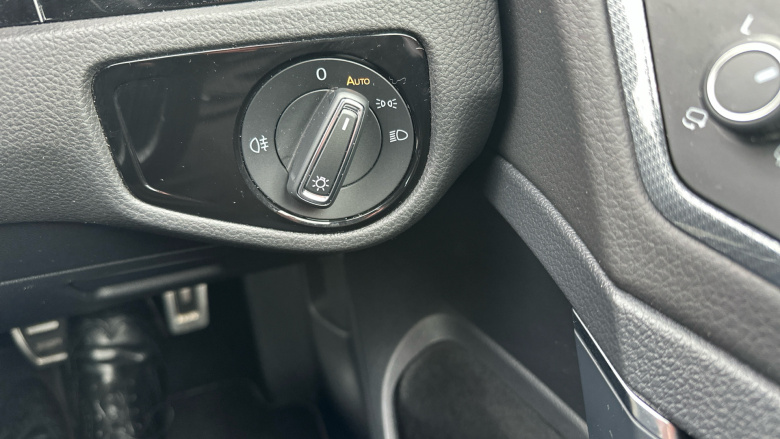 Volkswagen Golf 1.5 TSI EVO 150 R-Line 5dr DSG Petrol Hatchback